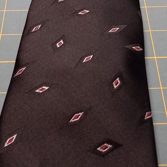 Leatherback Satins by Wembley Tie - Picture 4 of 4